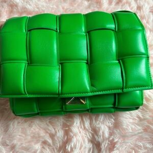 Bottegga Veneta green padded cassette shoulder bag